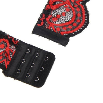 Conjunto de top e cuecas em renda vermelho | Subblime